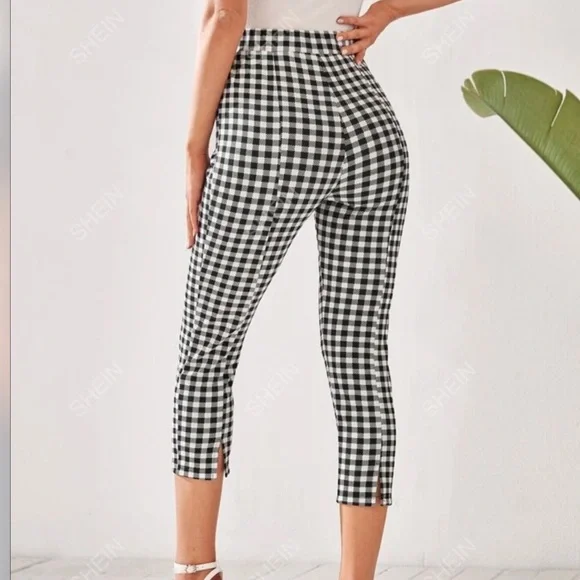 NWOT High-Waisted Black and White Gingham Capris - Picture 5 of 5